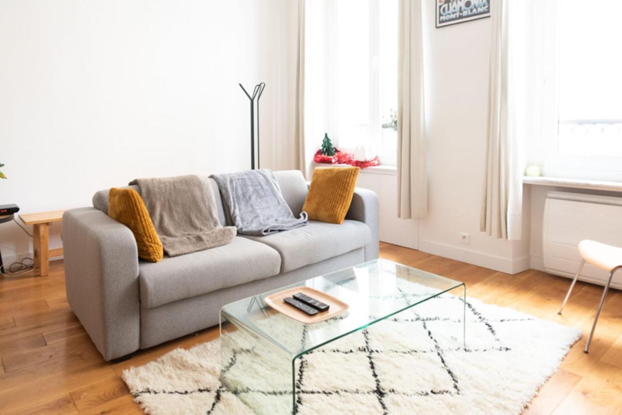 Well Located Bright And Quiet Apartment *